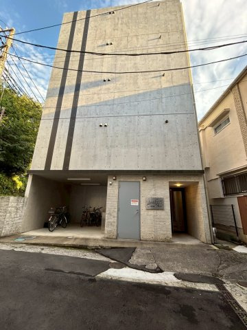 リトルズトーン上野公園の外観