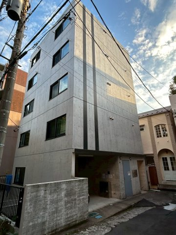 リトルズトーン上野公園の外観