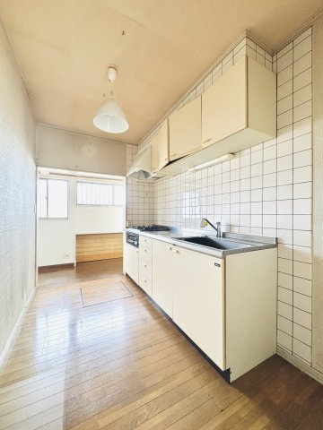 太田市龍舞町　中古住宅のキッチン