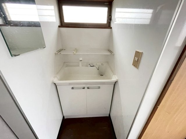 館山市薗　中古戸建の洗面所