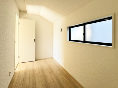 【洋室】 | 松戸市古ケ崎１丁目新築戸建【北部小学校：9分】 | 2F3.5帖納戸