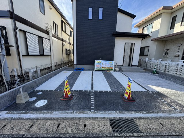 松戸市高柳新田新築戸建の駐車場|駐車スペース・並列2台駐車可