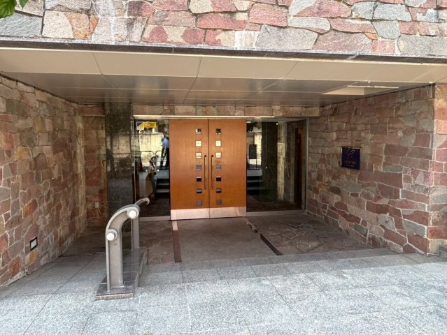 クレッセント新宿柏木のエントランス|清潔なエントランスです