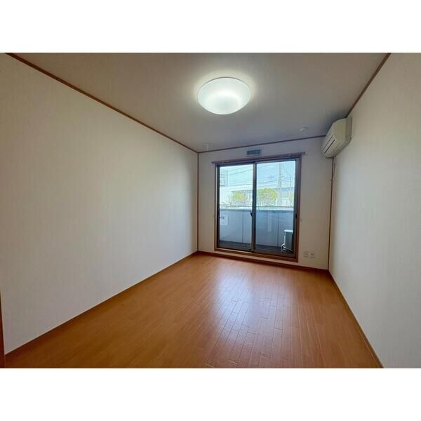 ブランメゾン吹上　名古屋市賃貸　仲介手数料無料の居間・リビング