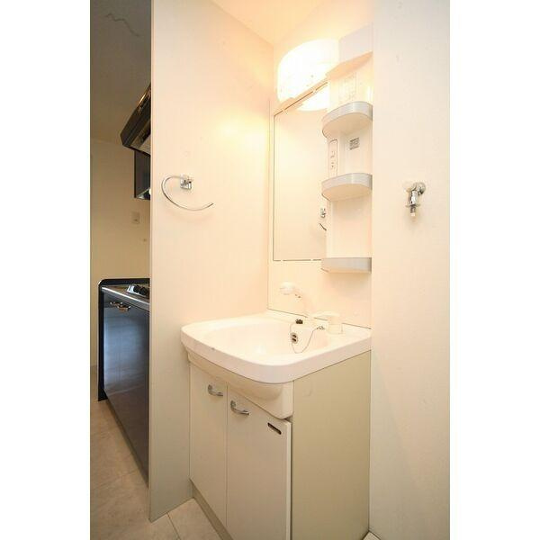 ルラシオン阿由知通　名古屋市賃貸　仲介手数料無料の洗面所|洗面