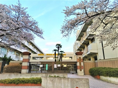 さいたま市立沼影小学校まで550ｍ