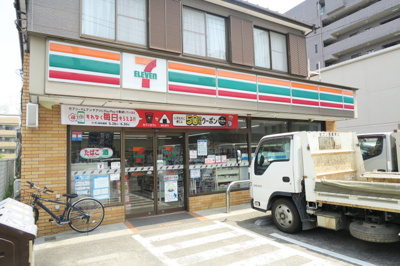 セブン-イレブン 松戸郵便局前店まで120ｍ