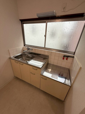 【キッチン】 | コーポホリデーイン