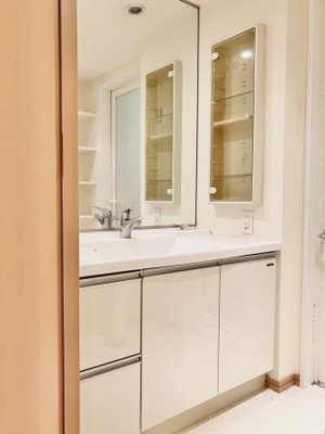 【洗面所】 | エーデルブルク