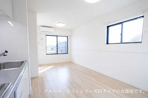 川越市アパートの居間・リビング