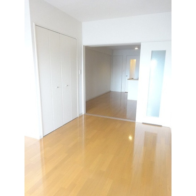 【居間・リビング】 | いずみマンションⅡ | 洋室