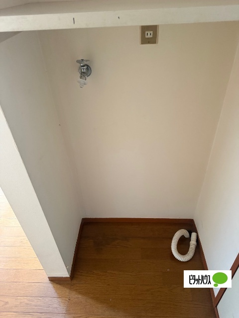 岡田ハイツAの洗面所