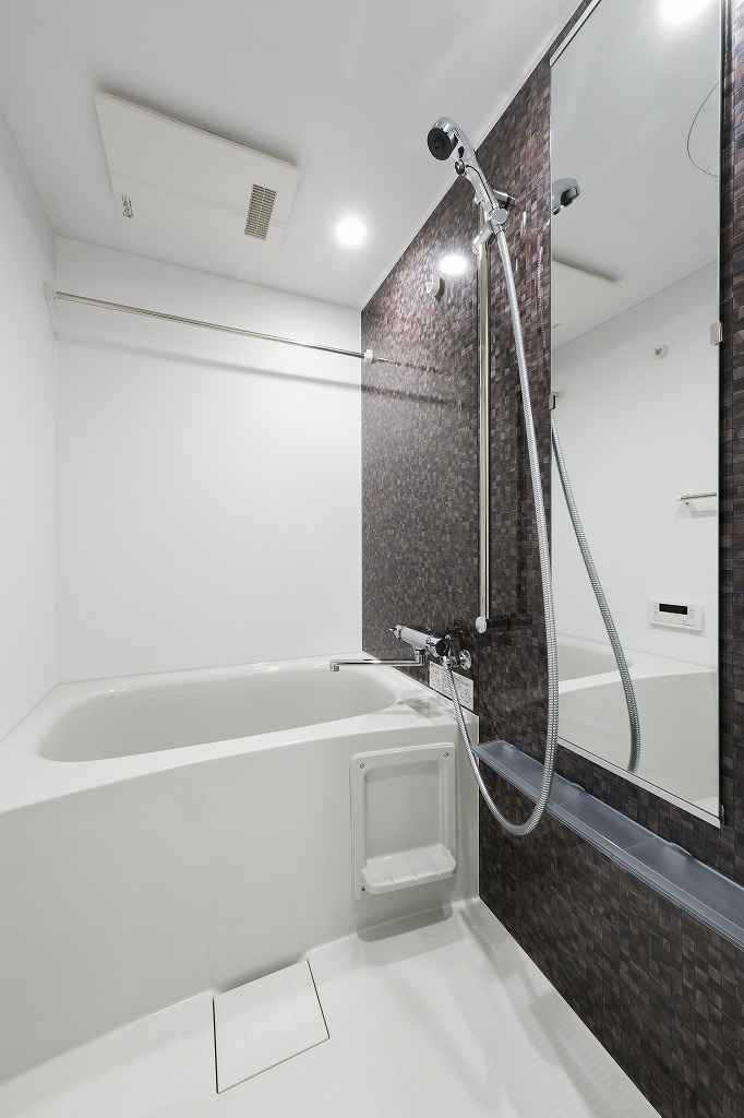 エンクレストベイ天神EASTの浴室