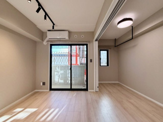 LDK と寝室が引戸引込で開放的な利用が可能