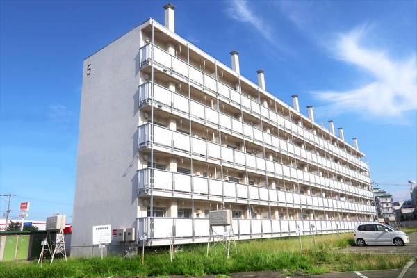 ビレッジハウス宮の沢8号棟の外観