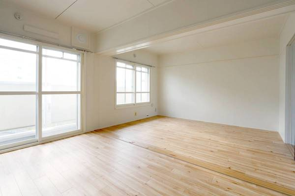 ビレッジハウス宮の沢8号棟の居間・リビング|ビレッジハウスの同一物件・同一タイプの間取りの写真です