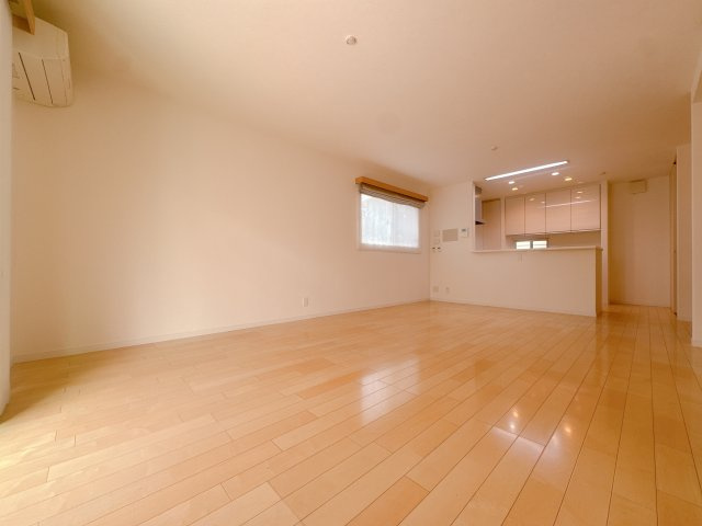 【居間・リビング】 | 福岡市南区高宮2丁目中古戸建☆仲介手数料半額☆