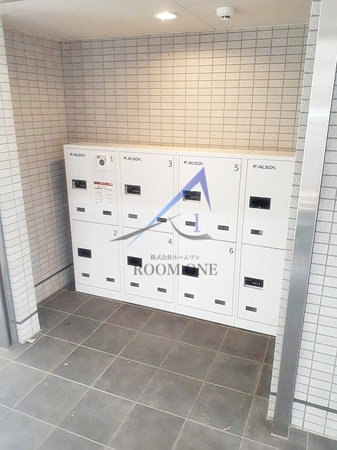 ラ・プルメリアのその他共用部分|宅配ボックスです。