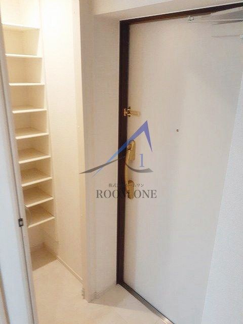 ラ・プルメリアの玄関|玄関です。