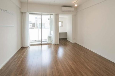 【居間・リビング】 | ガーデン原宿