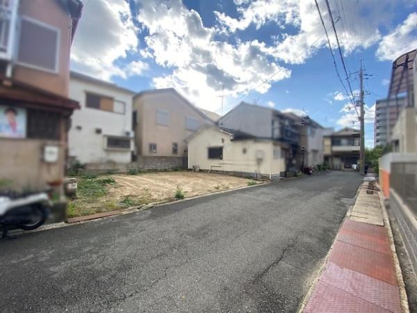 【前面道路含む現地写真】