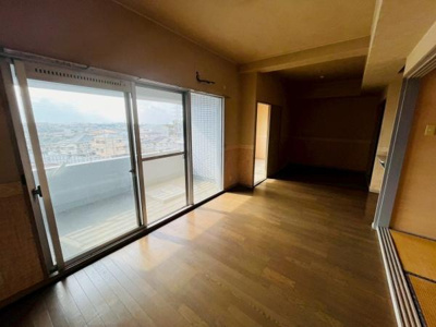 【居間・リビング】 | 忠岡アーバンコートＡ棟　中古マンション