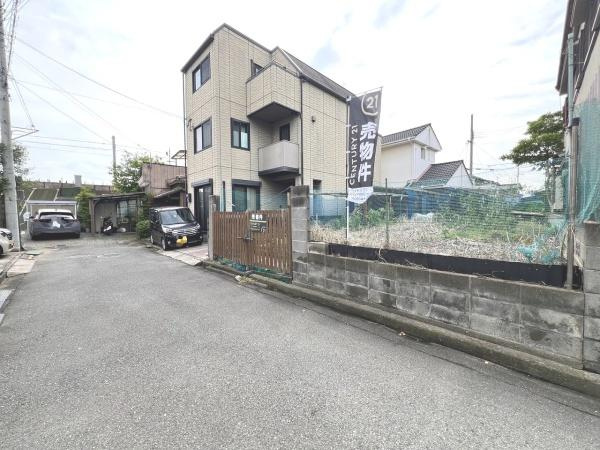 【前面道路含む現地写真】