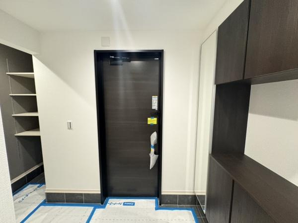 【玄関】 | 加古川市第1平岡町二俣1号棟　新築戸建