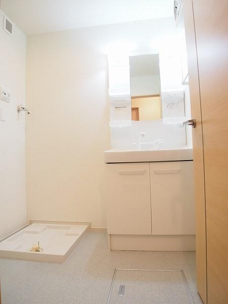 カーサ　ラッフィナート２の洗面所