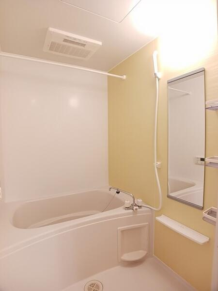 カーサ　ラッフィナート２の浴室