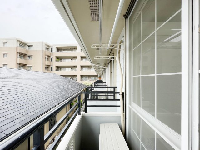 ヴィラ大菊のバルコニー|入居中のため、別のお部屋です