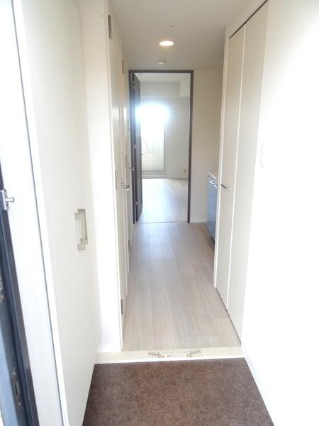 エステージ難波ＷＥＳＴの玄関|★玄関側からパシャリ★