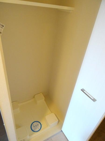 エステージ難波ＷＥＳＴの洗面所|★室内洗濯機置場★