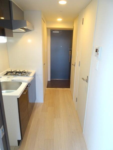 エステージ難波ＷＥＳＴの居間・リビング|★広めの廊下★