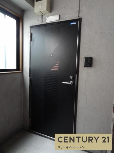 キャトルメゾン天野の玄関|表玄関