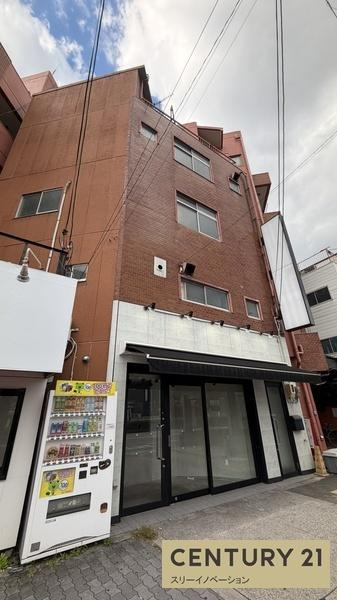 三軒家西1丁目　貸店舗・事務所1棟の玄関|★事務所・倉庫・休憩室・更衣室など！★