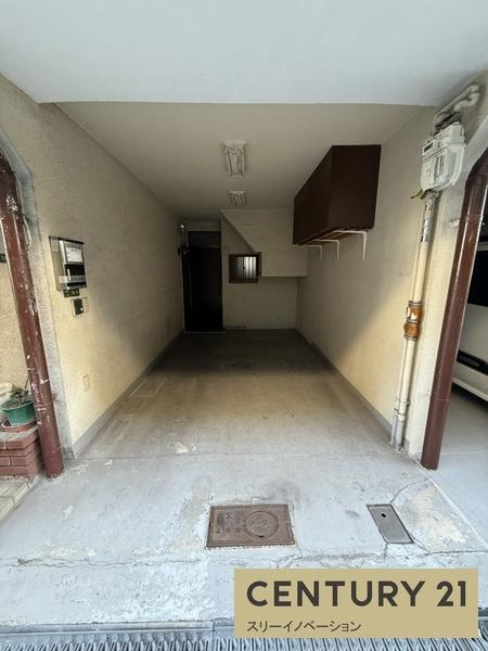 小林西2丁目中古戸建の駐車場