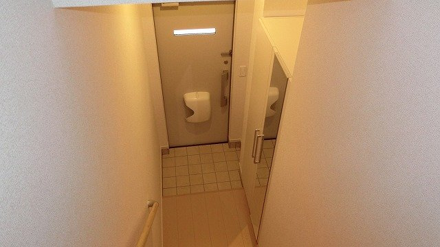 ラポルテの玄関