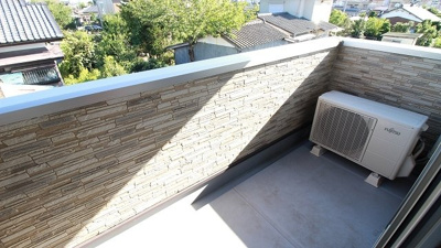 【バルコニー】 | ヴィクトワール・ヴィレッジ