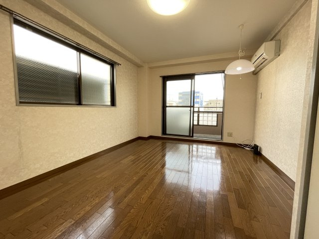 アポテッケン鳴尾の居間・リビング