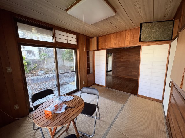 〇那覇市繁多川2丁目中古戸建ての和室|フローリングだけでなく、和室もあります