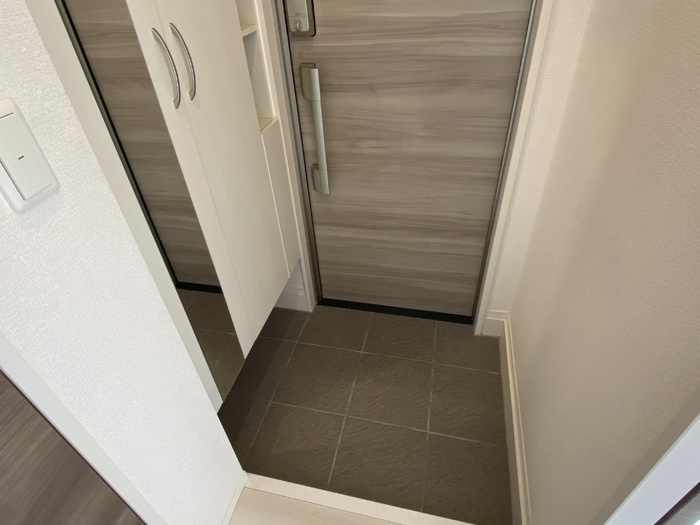 サルースの玄関