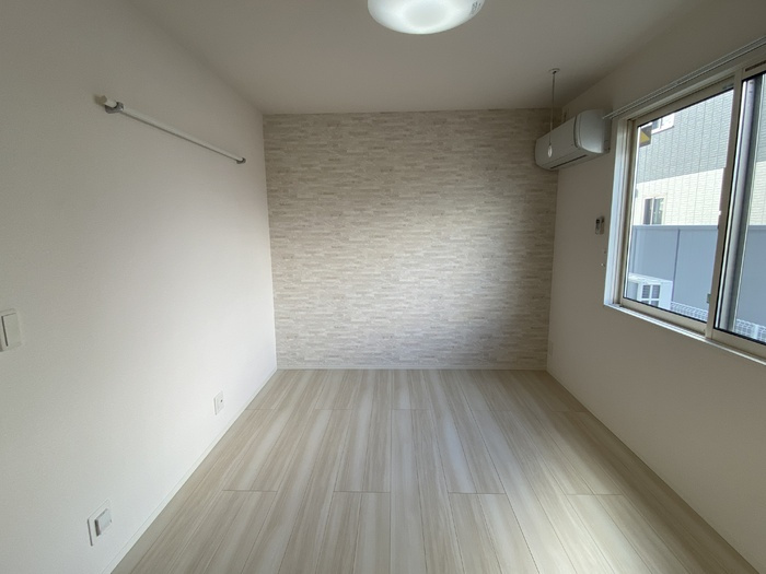 サルースの洋室