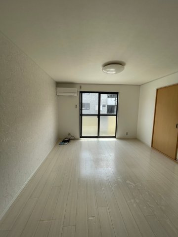 サザンヴィレッジ　A棟の居間・リビング