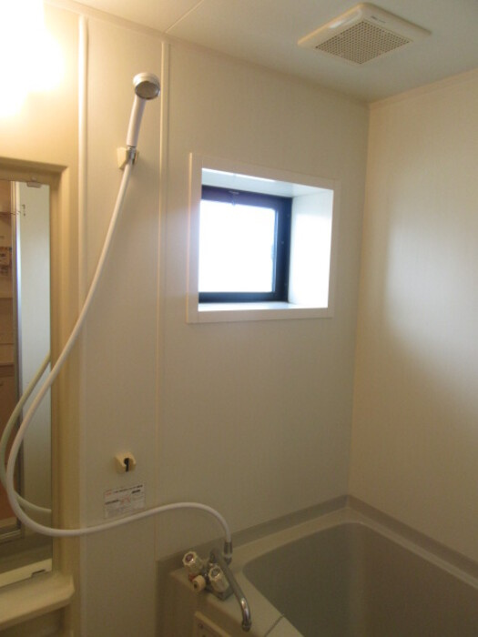 メゾン・ド・ベルベット　Bの浴室