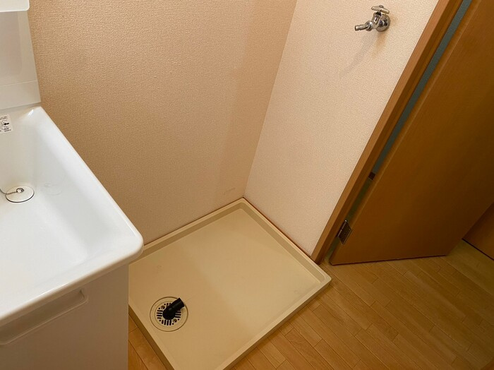 フローラルコート　Ａ