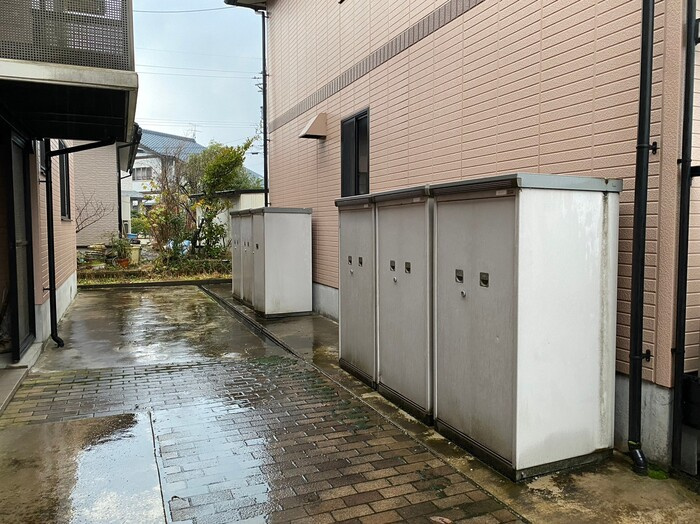 フローラルコート　Ａ