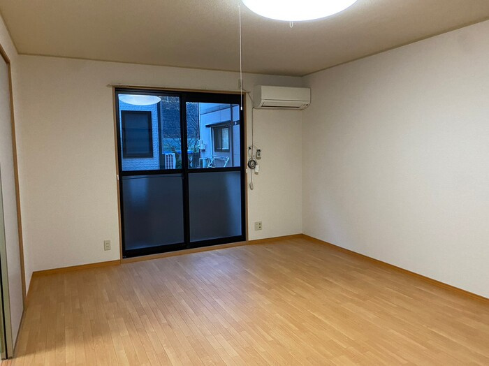 フローラルコート　Ａの居間・リビング