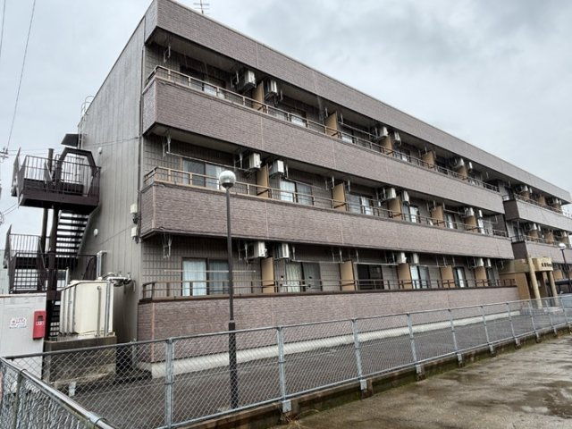 大安寺マンションの外観