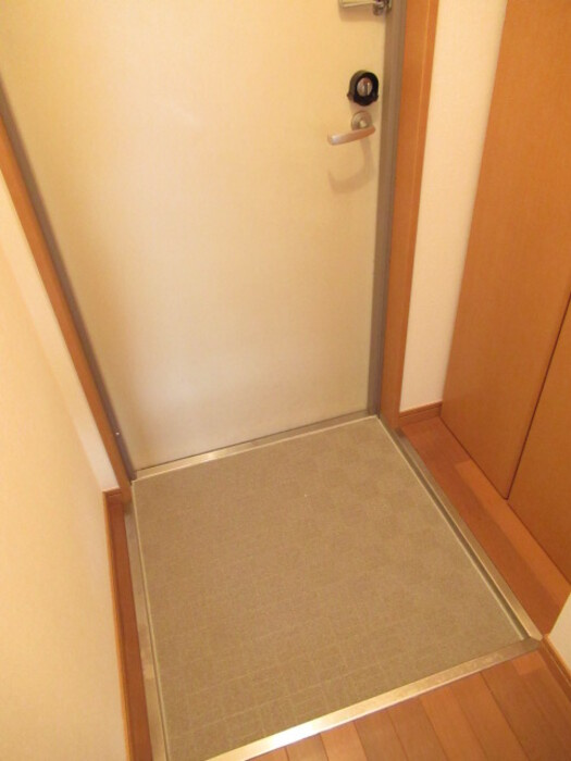 フローラＳＡＴＩの玄関